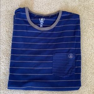 Volcom tshirt